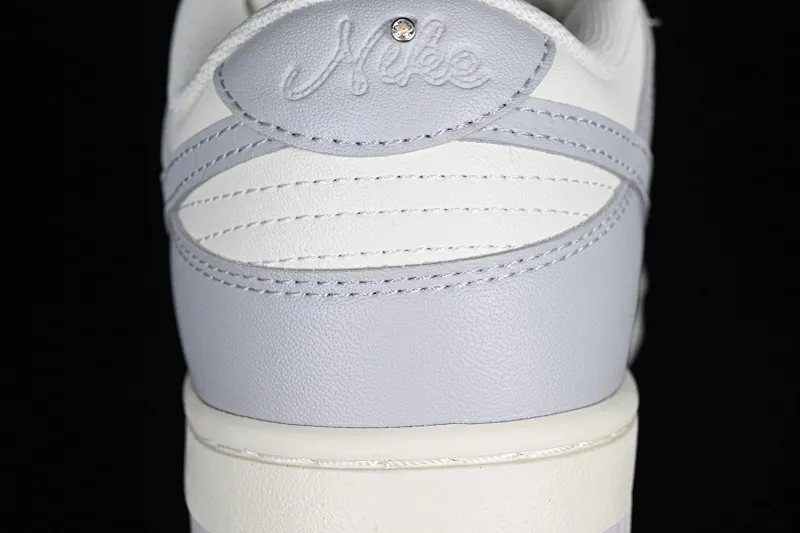 All categories Nk SB Dunk series Nk SB Dunk Low low-top sneakers N version Nk Dunk Low "Needlework" embossed gray SB low-top sports and leisure sneakers FJ4553-133